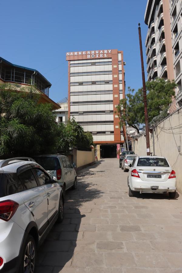 Hotel Sarweshwary Varanasi Exterior foto
